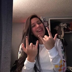 Meet your Posher, Kadence